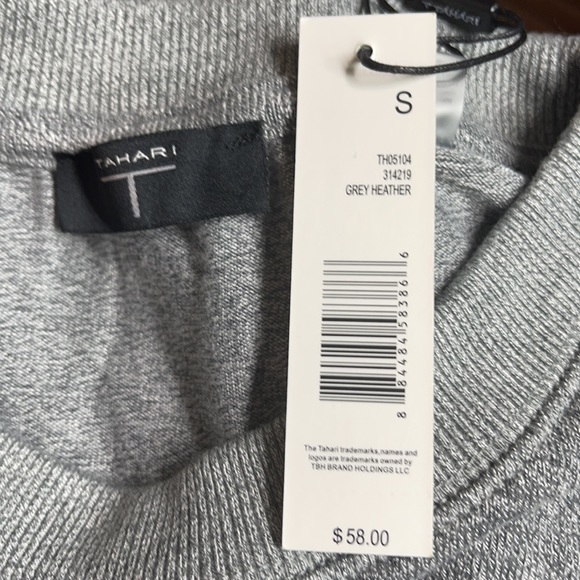 NWT Tahari Super Soft Ruffle Long Sleeve Sweater - Picture 6 of 7